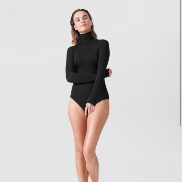 Universal Standard Tops - Universal Standard Turtleneck bodysuit foundations sz med (18-20)